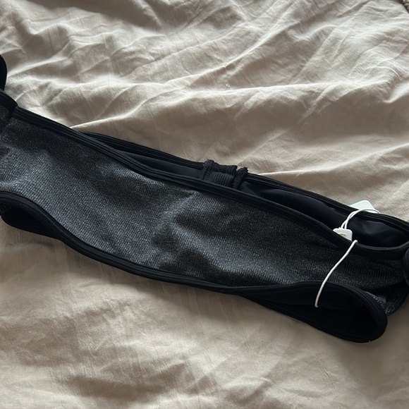 Beach bunny Presley off shoulder heather grey button bikini top nwt - Picture 4 of 6